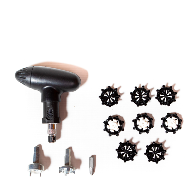 Ecogolf | Clef Crampon Deluxe
