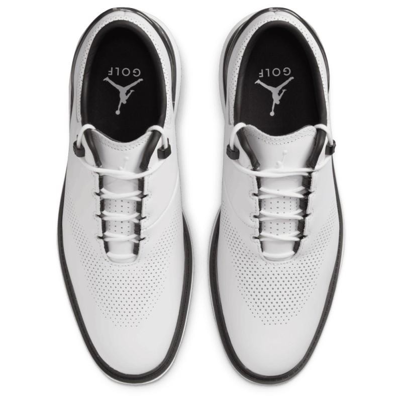 Chaussures Golf Nike Jordan 4 – Style & Traction | Route du Golf