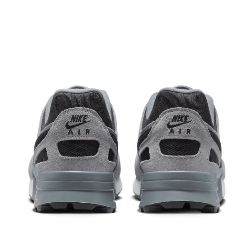 Chaussures Nike Air Pegasus '89 Golf – Style Rétro et Performance sur le Green
